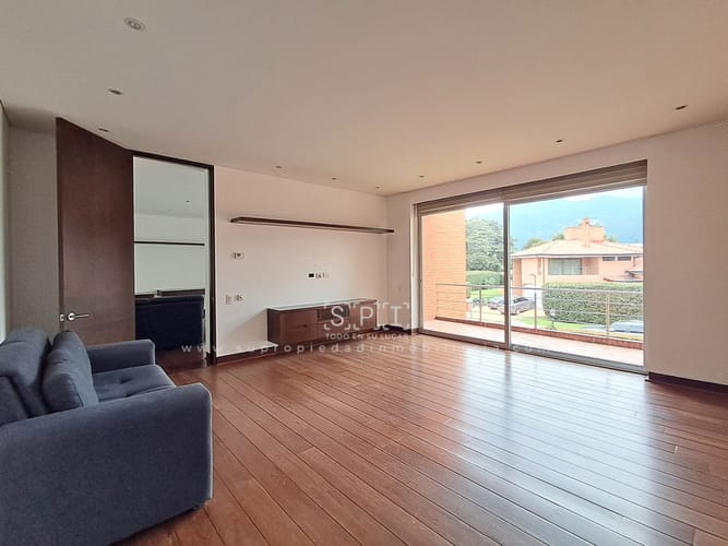 Casa de 4 alcobas en venta en Guaymaral, Bogotá, 419 m² · foto 13 de 24