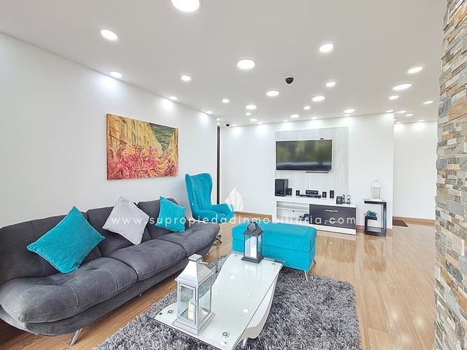Apartamento de 3 alcobas en venta en Cerros De Niza, Bogotá, 131 m² · foto 5 de 22