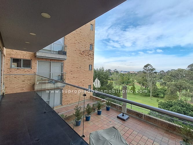 Apartamento de 3 alcobas en venta en Cerros De Niza, Bogotá, 131 m² · foto 7 de 22
