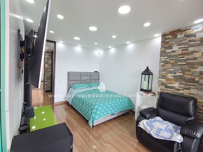 Apartamento de 3 alcobas en venta en Cerros De Niza, Bogotá, 131 m² · foto 9 de 22