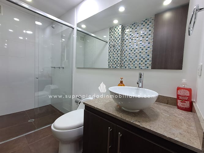 Apartamento de 3 alcobas en venta en Cerros De Niza, Bogotá, 131 m² · foto 14 de 22