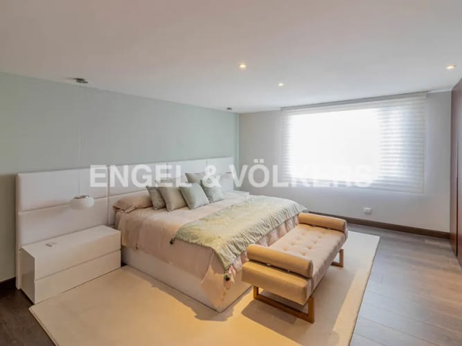 Apartamento de 1 alcoba en venta en Chicó Alto, Bogotá, 181 m² · foto 12 de 14