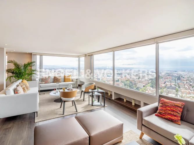Apartamento de 1 alcoba en venta en Chicó Alto, Bogotá, 181 m² · foto 3 de 14