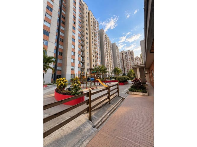 Apartamento de 3 alcobas en venta en Bellavista, Bello, 60 m² · foto 3 de 24