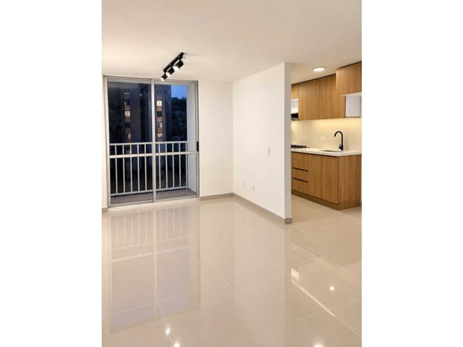 Apartamento de 3 alcobas en venta en Bellavista, Bello, 60 m² · foto 11 de 24