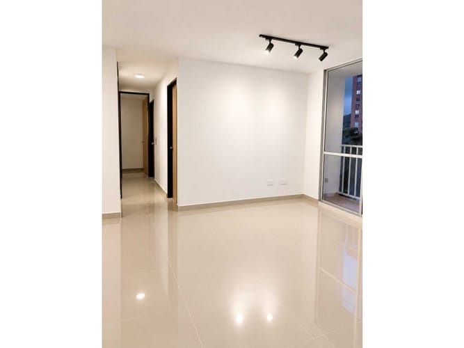 Apartamento de 3 alcobas en venta en Bellavista, Bello, 60 m² · foto 13 de 24