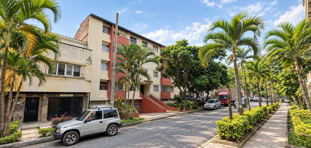 Apartamento de 3 alcobas en venta en Naranjal, Medellín, 110 m² · foto 2 de 20