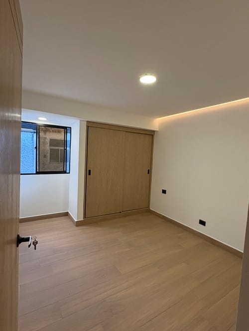Apartamento de 3 alcobas en venta en Naranjal, Medellín, 110 m² · foto 9 de 20