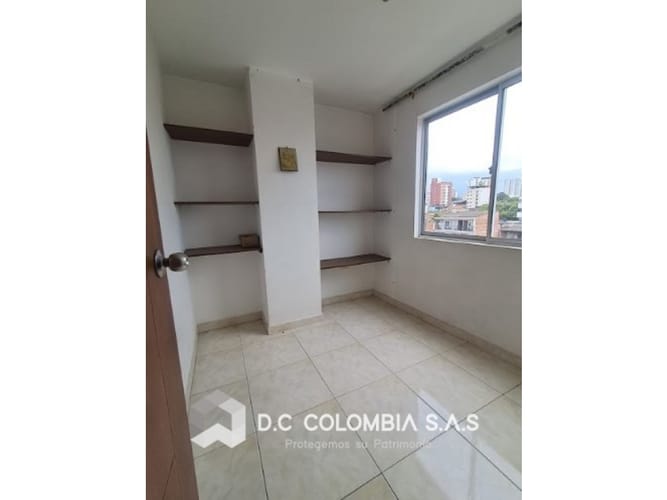 Apartamento de 2 alcobas en venta en Cabecera Del Llano, Bucaramanga, 70 m² · foto 4 de 9