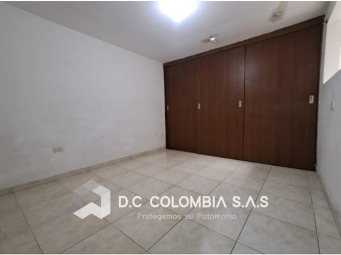 Apartamento de 2 alcobas en venta en Cabecera Del Llano, Bucaramanga, 70 m² · foto 5 de 9