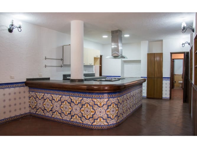 Casa de 7 alcobas en venta en Chuntame, Cajicá, 408 m² · foto 2 de 5