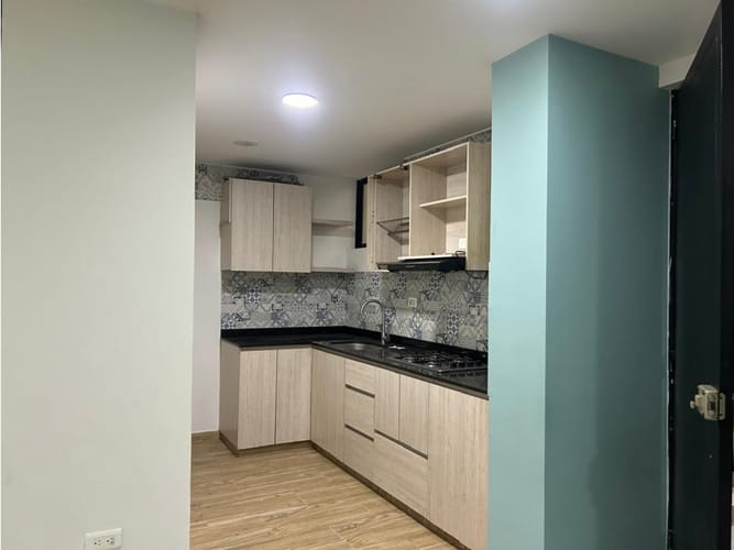 Apartamento de 3 alcobas en venta en Los Cerezos, Bogotá, 64 m² · foto 5 de 22