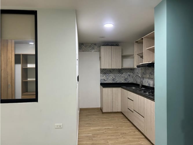Apartamento de 3 alcobas en venta en Los Cerezos, Bogotá, 64 m² · foto 6 de 22