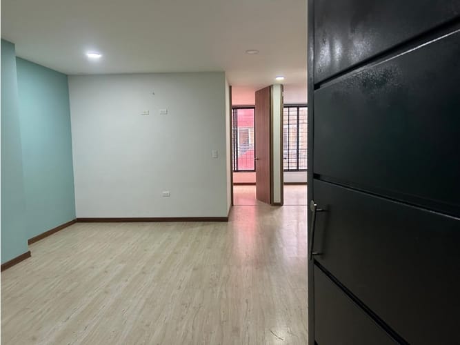 Apartamento de 3 alcobas en venta en Los Cerezos, Bogotá, 64 m² · foto 8 de 22