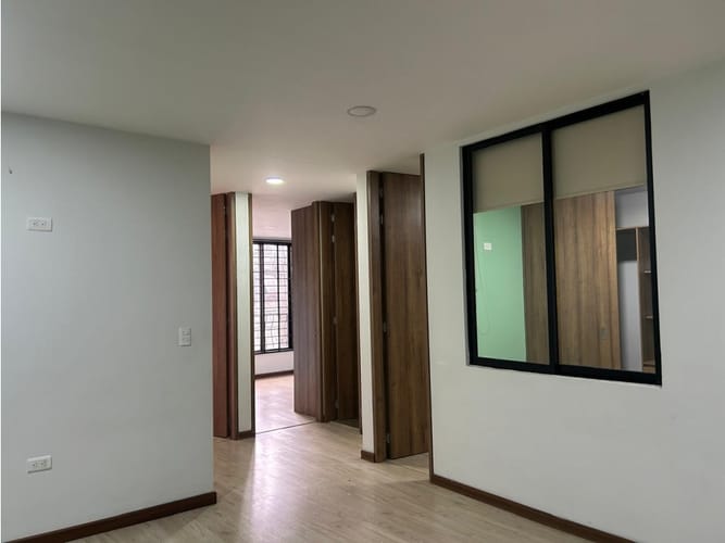 Apartamento de 3 alcobas en venta en Los Cerezos, Bogotá, 64 m² · foto 9 de 22