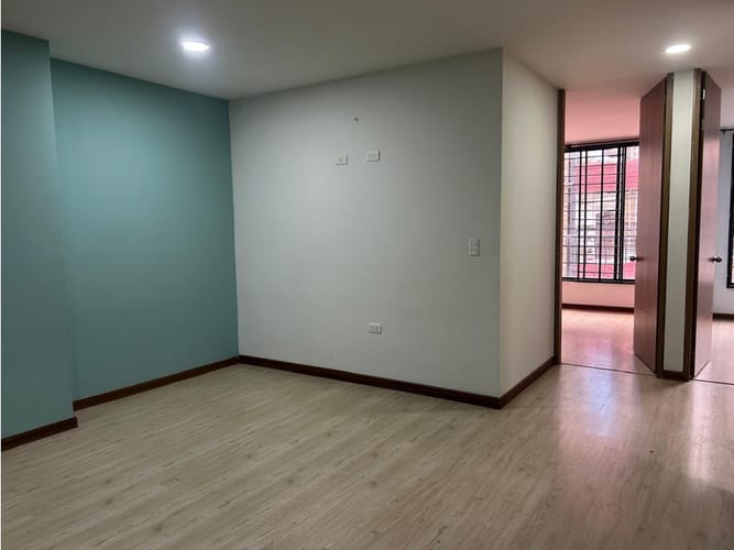 Apartamento de 3 alcobas en venta en Los Cerezos, Bogotá, 64 m² · foto 11 de 22