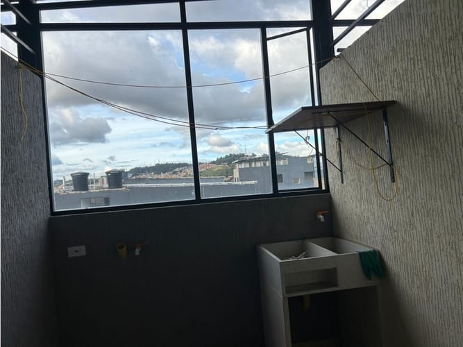 Apartamento de 3 alcobas en venta en Los Cerezos, Bogotá, 64 m² · foto 21 de 22