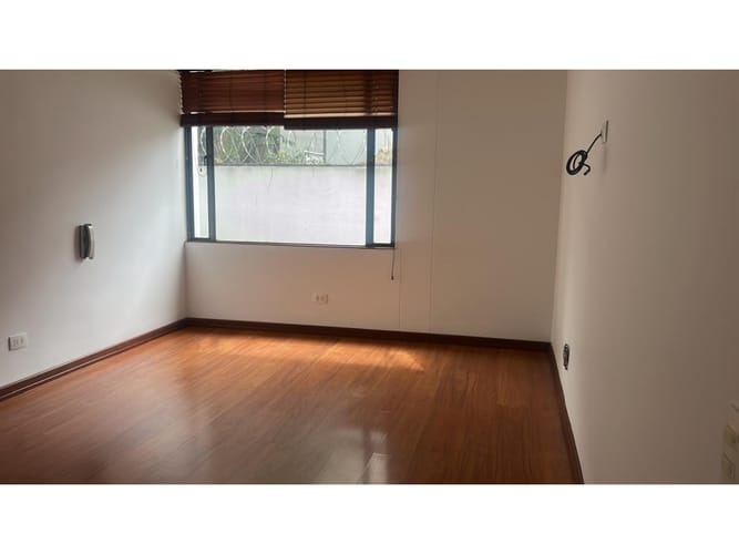 Apartamento de 3 alcobas en venta en Santa Barbara, Bogotá, 183 m² · foto 7 de 20