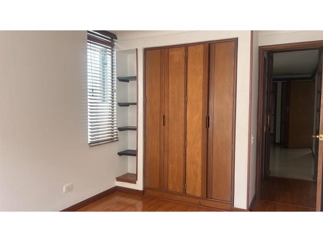 Apartamento de 3 alcobas en venta en Santa Barbara, Bogotá, 183 m² · foto 9 de 20