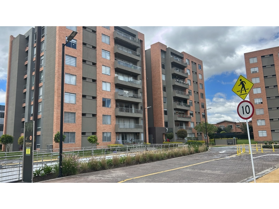 Apartamento en venta en Hacienda Alcala De Prodesa, Mosquera · foto 2 de 24