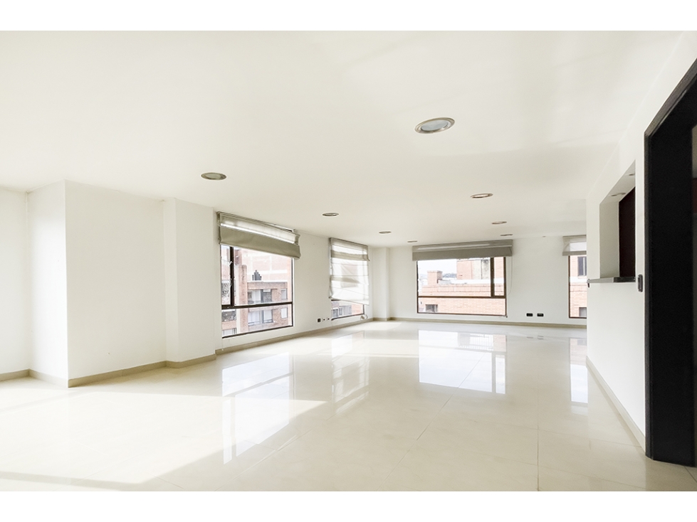 Apartamento en venta en Rincon Del Chico, Bogotá · foto 2 de 24