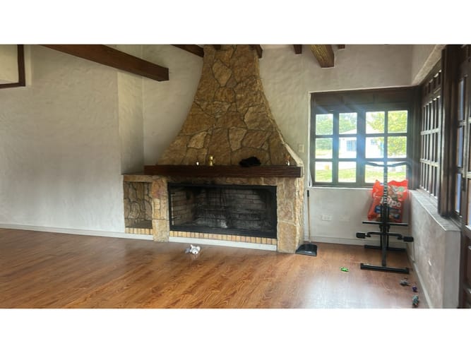 Casa de 10 alcobas en venta en La Moya, Cota, 586 m² · foto 11 de 24