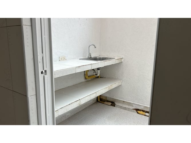 Casa de 3 alcobas en venta en Cedritos, Madrid, 66 m² · foto 10 de 20
