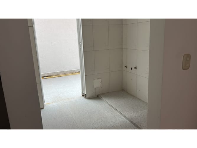 Casa de 3 alcobas en venta en Cedritos, Madrid, 66 m² · foto 11 de 20
