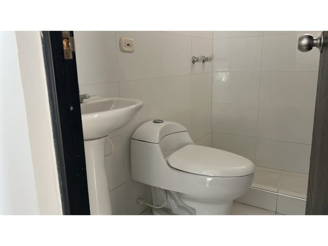 Casa de 3 alcobas en venta en Cedritos, Madrid, 66 m² · foto 16 de 20