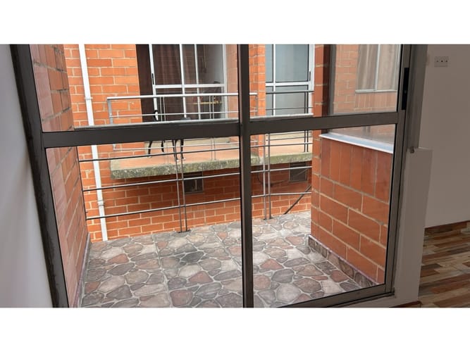 Casa de 3 alcobas en venta en Cedritos, Madrid, 66 m² · foto 19 de 20