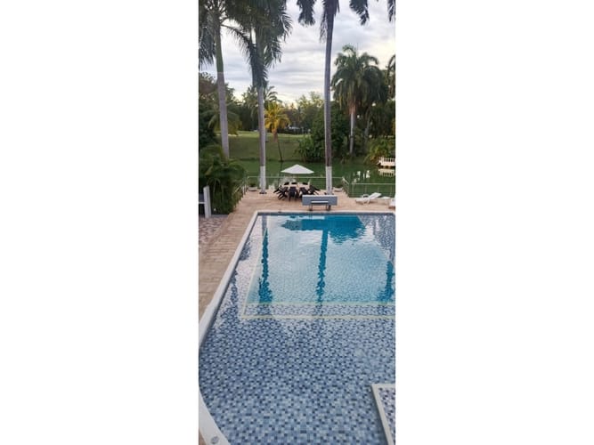 Casa de 6 alcobas en venta en Girardot, Girardot, 450 m² · foto 2 de 21