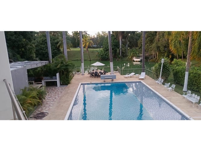 Casa de 6 alcobas en venta en Girardot, Girardot, 450 m² · foto 4 de 21