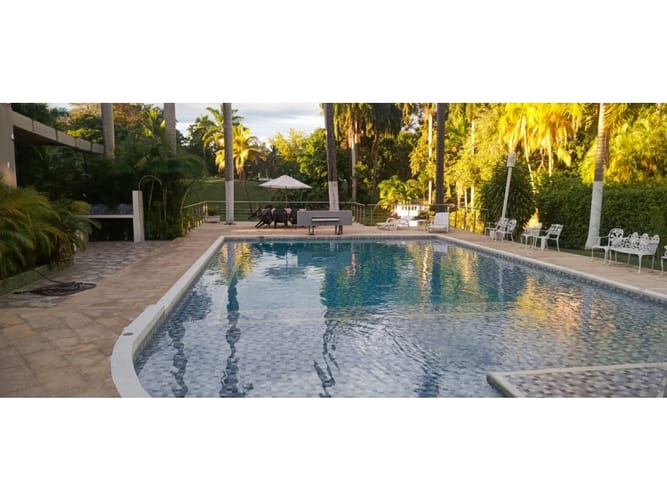 Casa de 6 alcobas en venta en Girardot, Girardot, 450 m² · foto 5 de 21