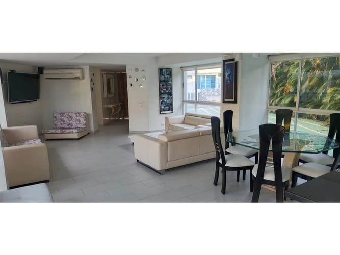 Casa de 6 alcobas en venta en Girardot, Girardot, 450 m² · foto 7 de 21