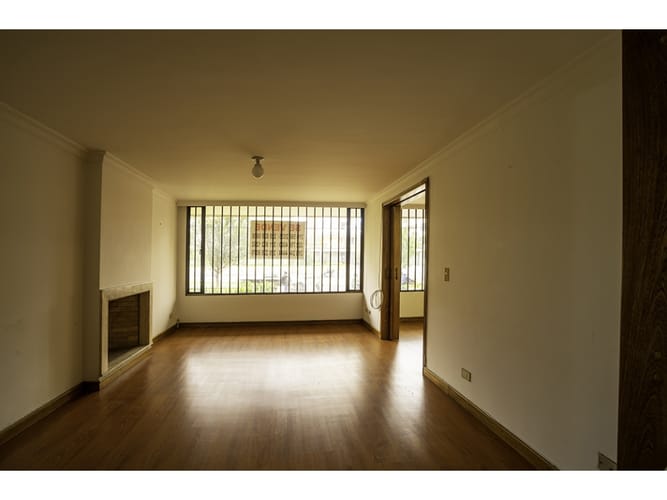 Apartamento de 4 alcobas en venta en Chico Norte, Bogotá, 168 m² · foto 3 de 24