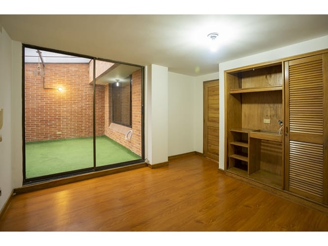 Apartamento de 4 alcobas en venta en Chico Norte, Bogotá, 168 m² · foto 7 de 24
