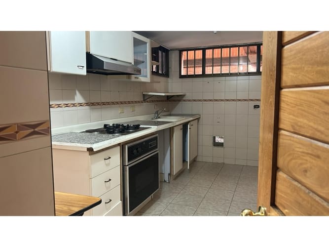 Apartamento de 4 alcobas en venta en Chico Norte, Bogotá, 168 m² · foto 14 de 24
