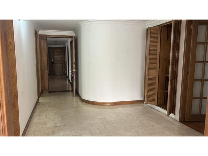 Apartamento de 4 alcobas en venta en Chico Norte, Bogotá, 168 m² · foto 24 de 24