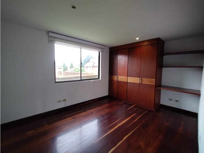 Casa de 5 alcobas en venta en Canelon, Cajicá, 220 m² · foto 17 de 24