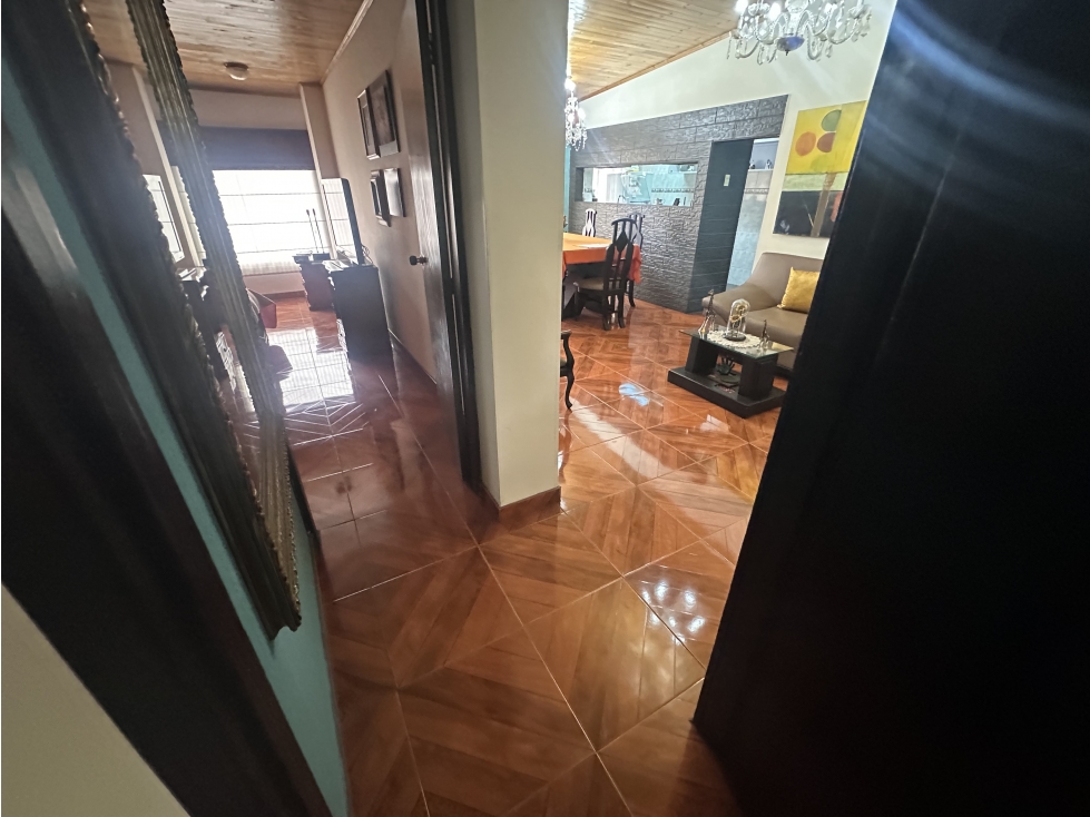 Casa en venta en Barrios Unidos, Bogotá · foto 11 de 24
