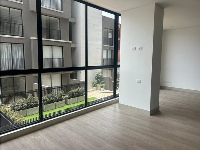 Apartaestudio en venta en Quinta Paredes, Bogotá, 43 m² · foto 14 de 18