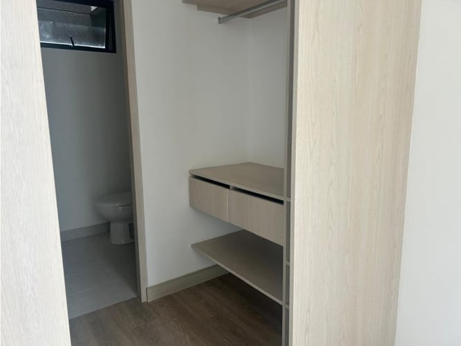 Apartaestudio en venta en Quinta Paredes, Bogotá, 43 m² · foto 17 de 18