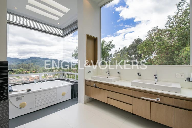 Casa de 4 alcobas en venta en Aposentos, Sopó, 980 m² · foto 15 de 20