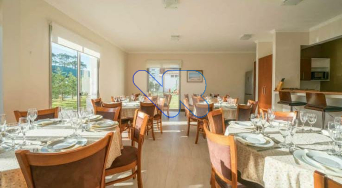 Venta y Alquiler Anual Apto 2D Mansa Piso alto con Amenities · Foto 3