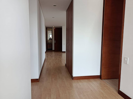 Apartamento en arriendo en Loma De Los Gonzalez, Medellín · foto 17 de 24