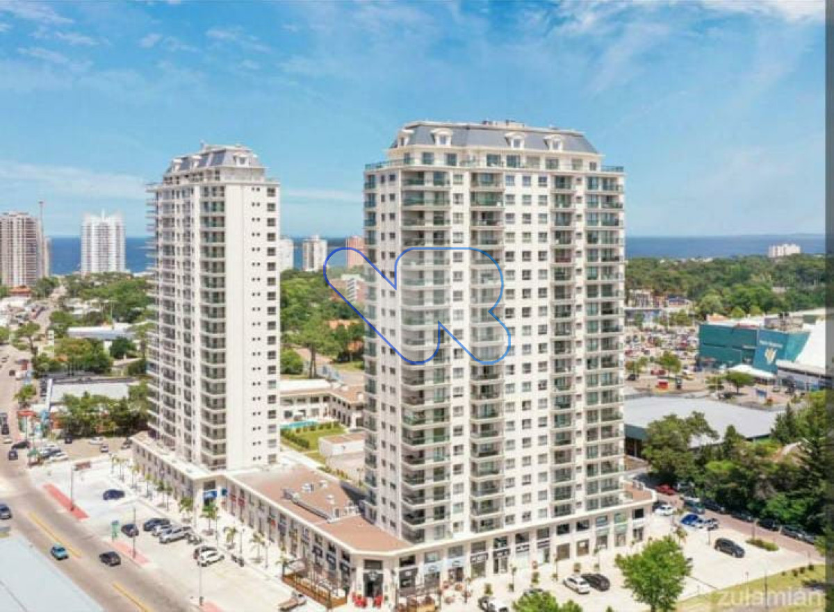 Venta y Alquiler Anual Apto 2D Mansa Piso alto con Amenities · Foto 8