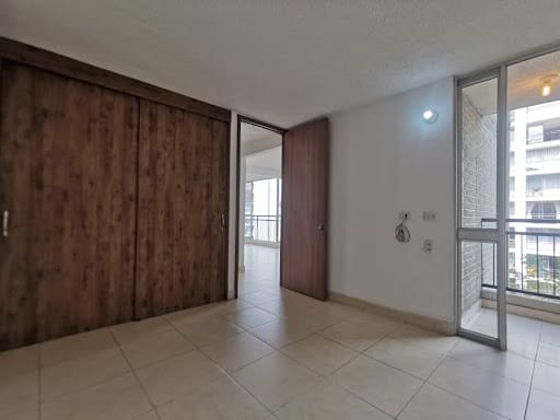 Apartamento de 2 alcobas en venta en Acopi, Yumbo, 58 m² · foto 8 de 19