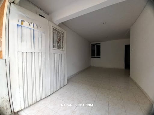 Casa de 8 alcobas en venta en Julio Rincon, Cali, 225 m² · foto 2 de 13