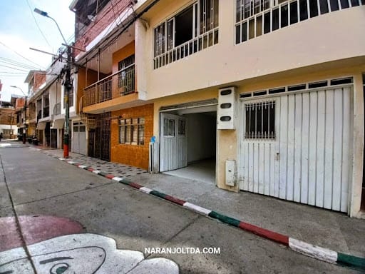 Casa de 8 alcobas en venta en Julio Rincon, Cali, 225 m² · foto 13 de 13