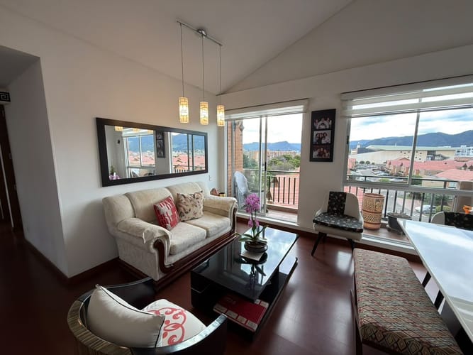 Apartamento de 3 alcobas en venta en Cr. Las Huertas De Cajica Iii, Cajicá, 85 m² · foto 2 de 16
